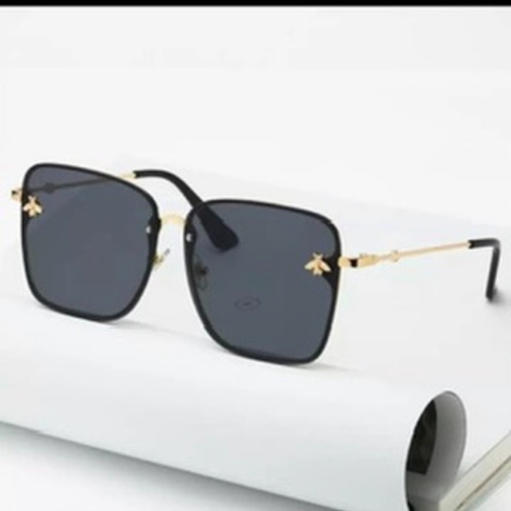 Women’s Beautiful Square Metal Aviator Sunglasses.(Brown Lenses)